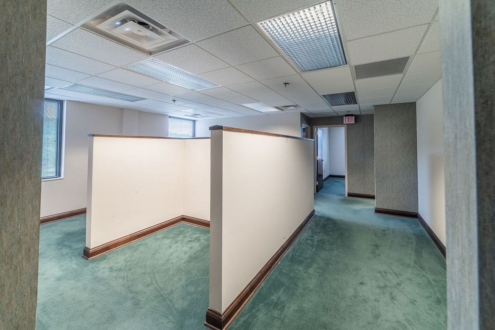 BB&T Plaza: 100 E Main St, Sevierville, TN 37862